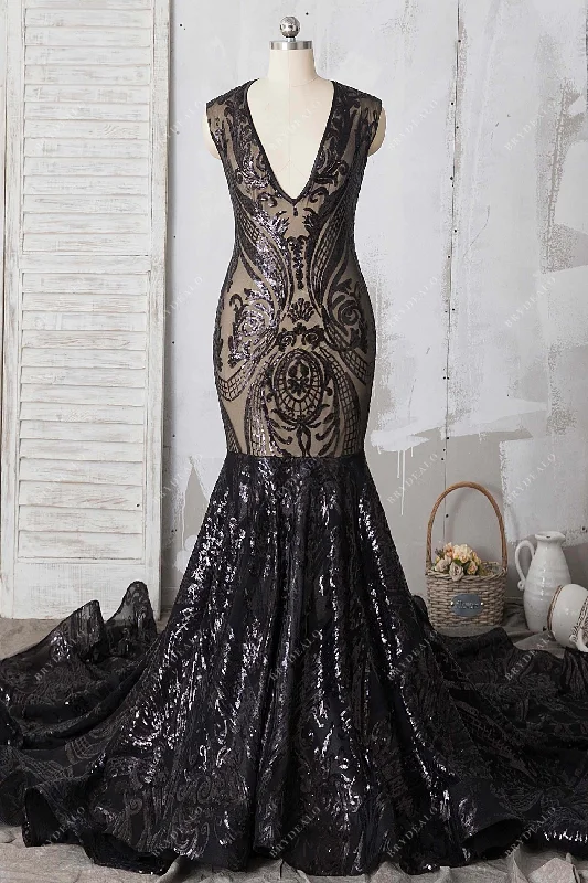 Black Unique Sequin Mermaid Long Train Prom Dress V-neck Sequin Dress
